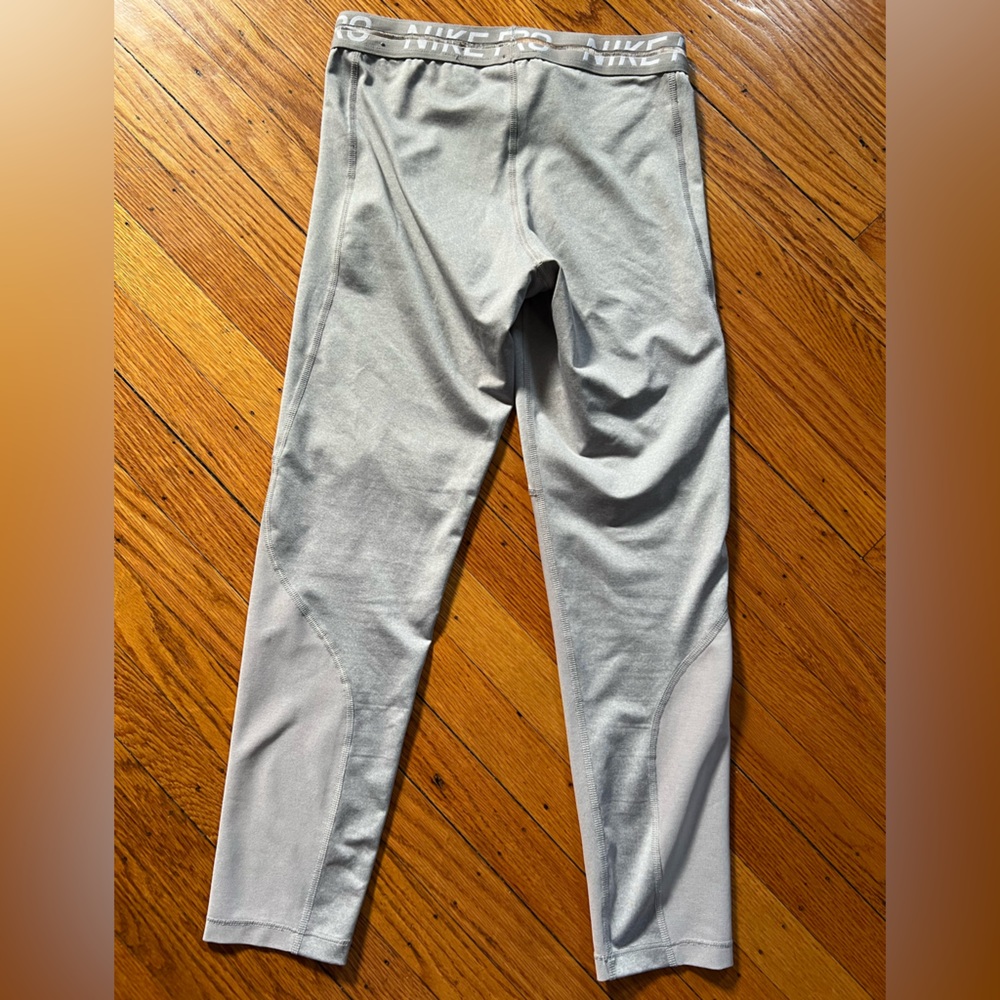Nike Pro half mesh gray capri leggings size S - Picture 6 of 8